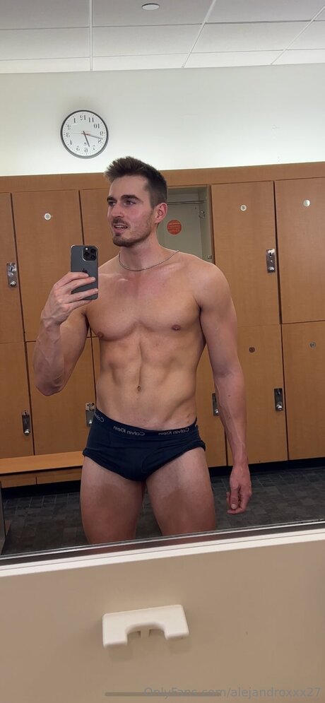 Alejandroxxx27 hot actress photo