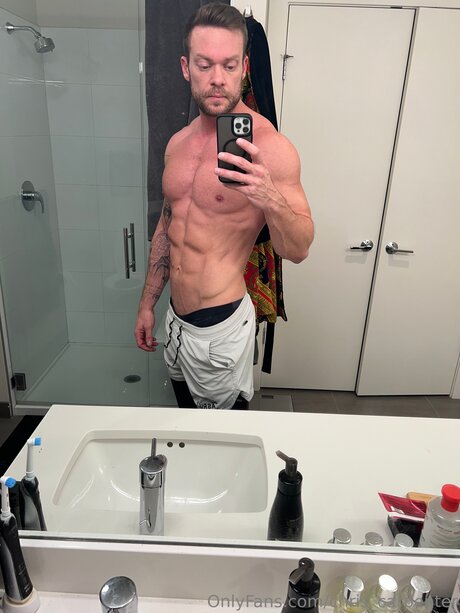 athletic milf onlyfans free sex pics