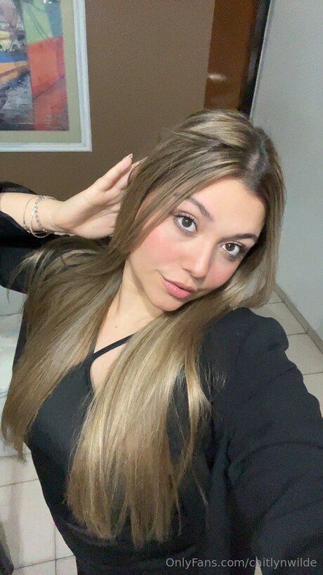 Caitlynwilde pretty actress photo