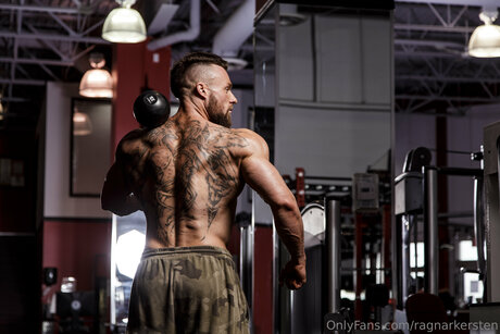 Ragnarkersten hot star galleries