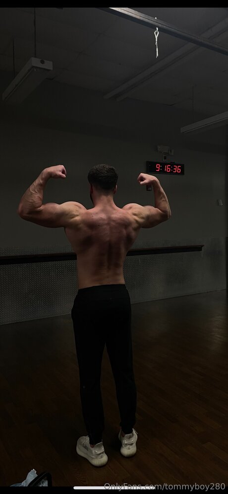 Tommyboy280 erotic star photos