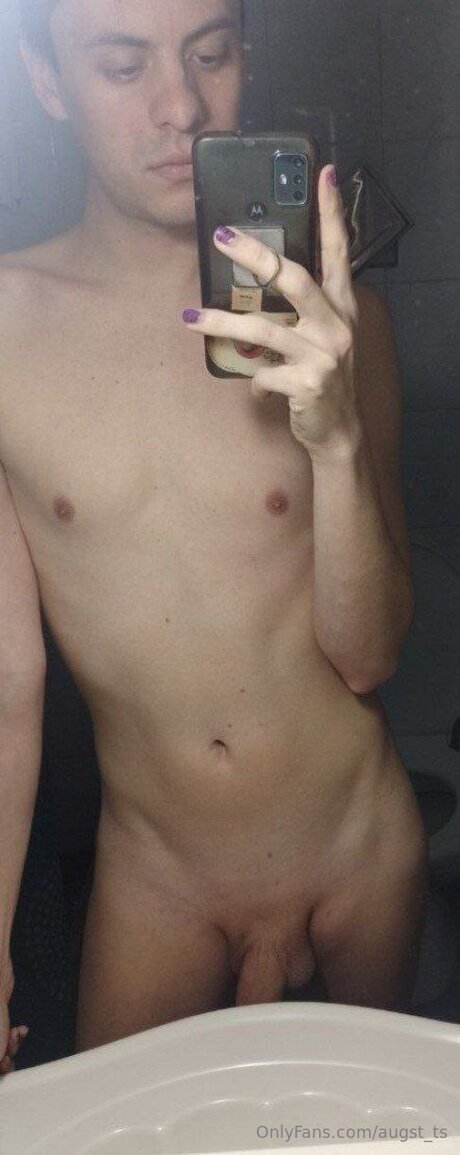 Augst Ts adult model pics