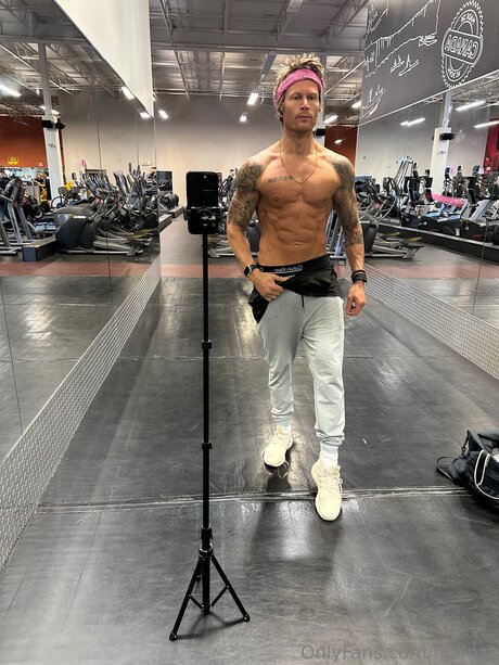 Mainzz pornstar sexy pic