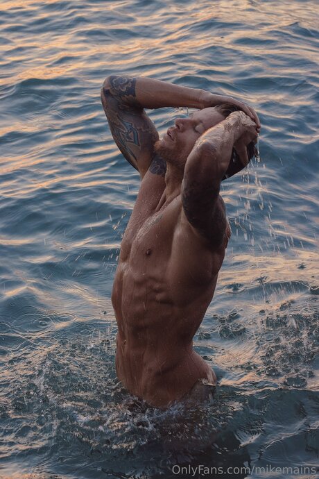 Mainzz hot model photos