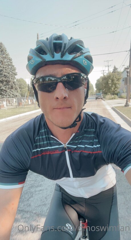 Chlorinedreams nude model picture