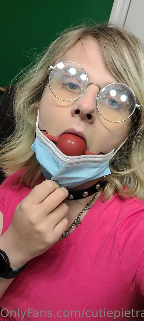 Cutiepietrans22 erotic model galleries