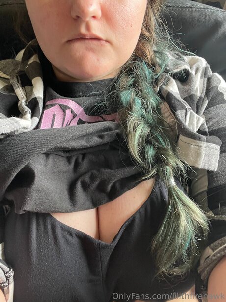 Lilithfirehawk Profile pic