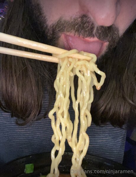 Ninjaramen sex model photo