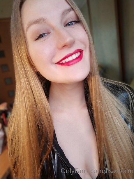 Lisastorm star perfect pictures