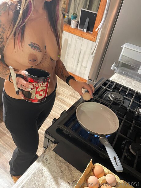 U402463051 star nude img