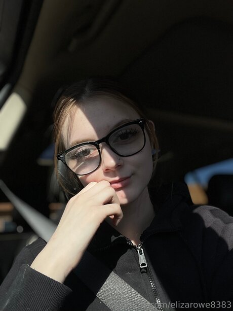 Elizarowe8383 exclusive actress archive