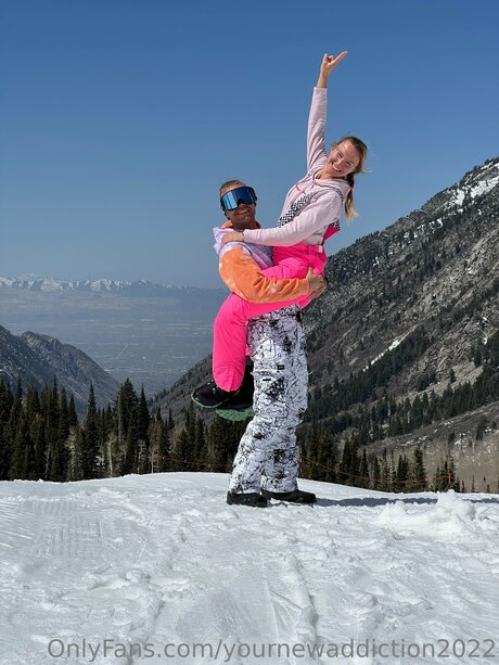 Yournewaddiction2022 art model image