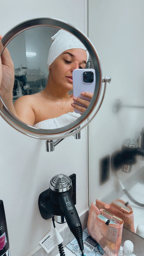 Nikita Suave star pornographic pic