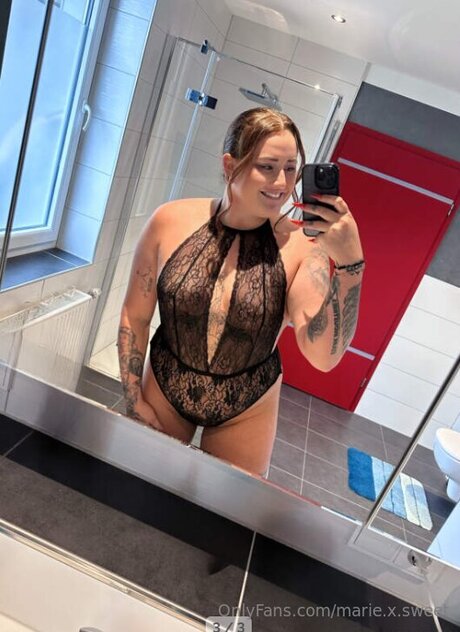 Marie X Sweet model photos