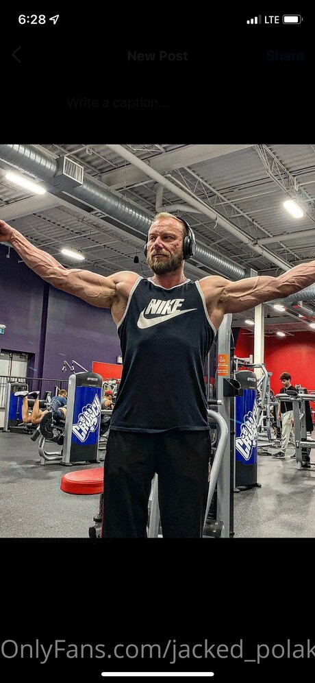 Jacked Polak nude model picture