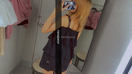 Qishpwishh pornstar hot image