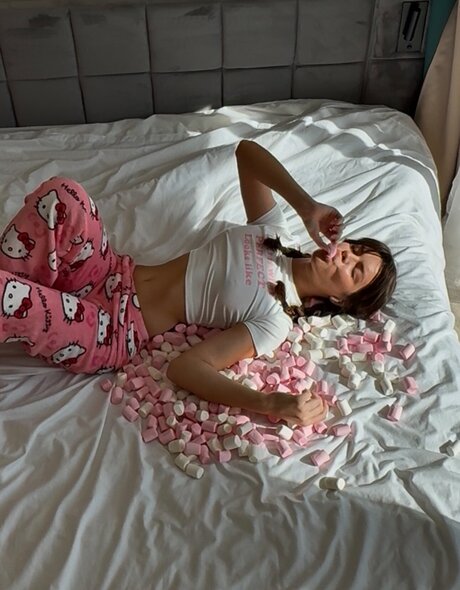 Juliaycht adult actress pictures