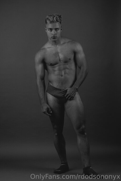 Rdodsononyx Profile pic