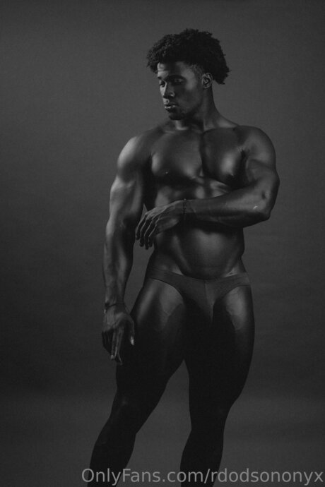 Rdodsononyx sexy actress archive