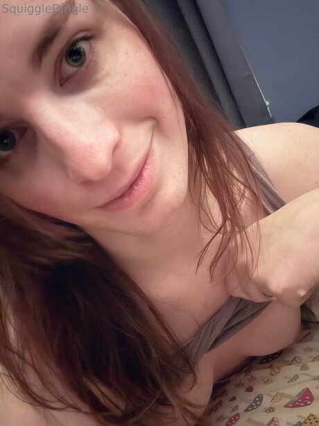 Squiggledingle porn model pics