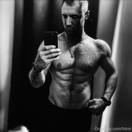 Fitkot star nudes image
