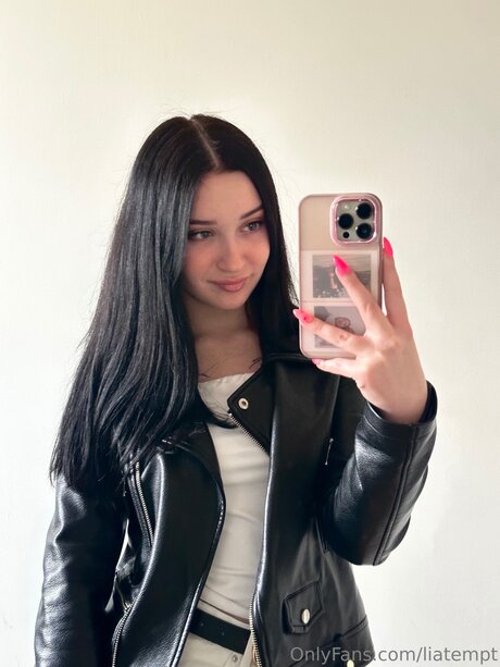 Tinylia hot pornstar photos