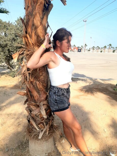 Hexe12346 high quality actress pic