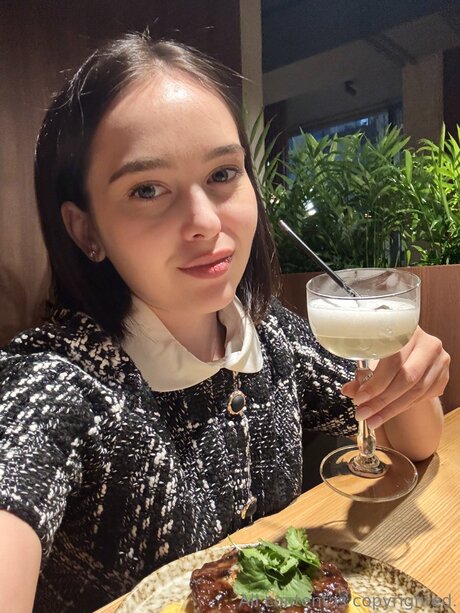 Celestiavex naked actress pic