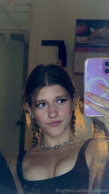 Alex Loveee star adult pics