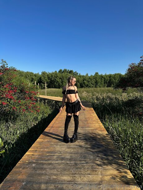 Emylee01 top model gallery