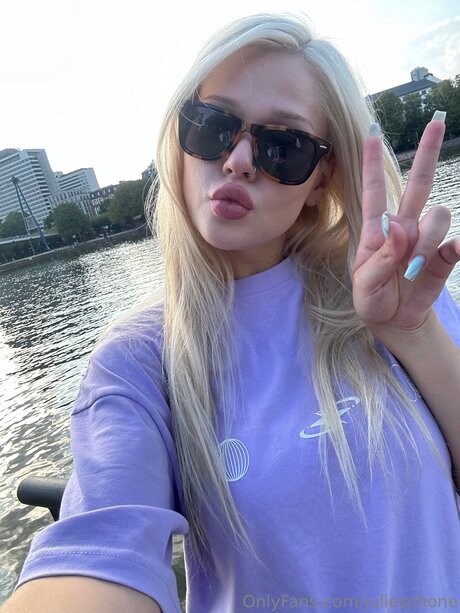 Julieschone xxx actress gallery