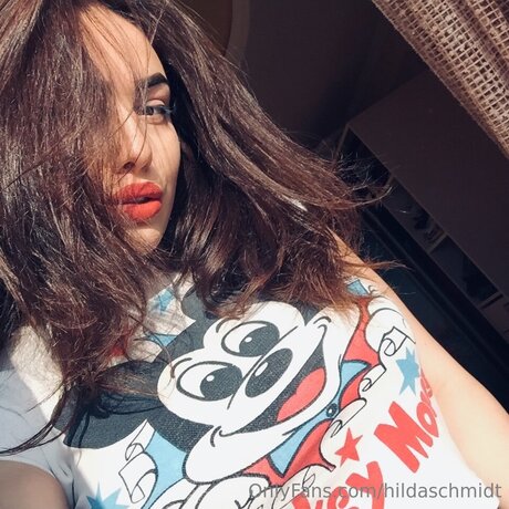 Hildaschmidt model art image