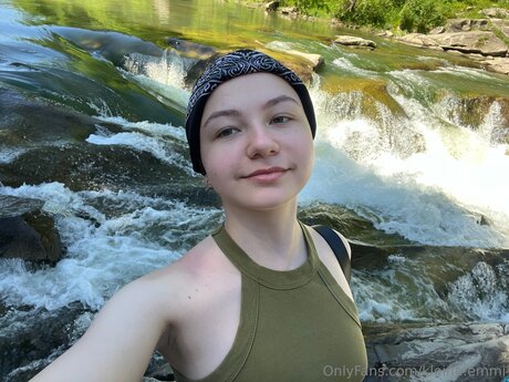 Kleine Emmi sex actress photos