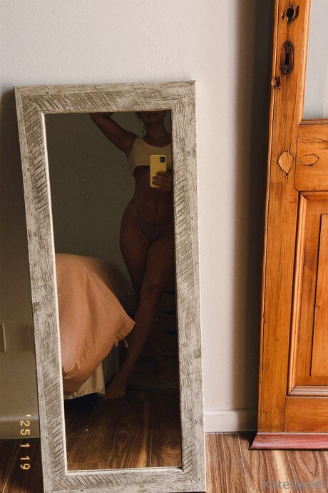 Katesweet22 pornstar beautiful image