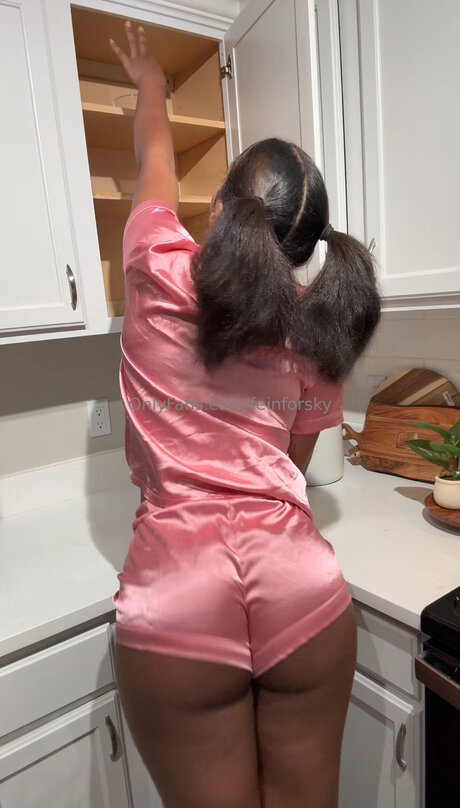 Feinforsky naked star pic