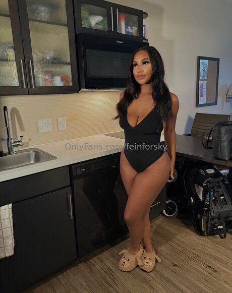 Feinforsky nude star picture