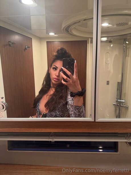 Noemyferretti nudes star pictures