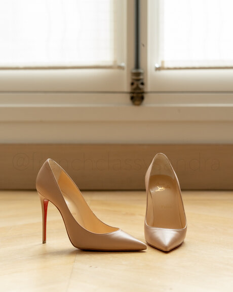 Frenchclassysandra erotic actress gallery