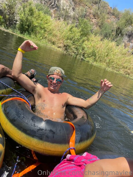 Chasingmavlee star naked picture