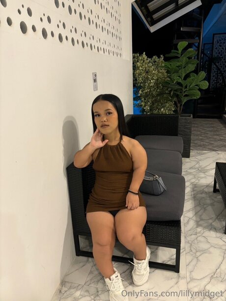 Lillymidget pornstar erotic picture