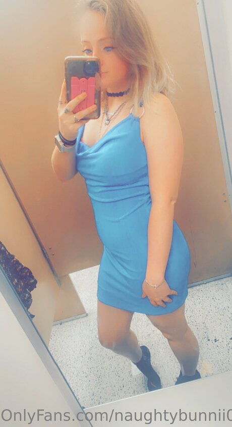 Naughtybunnii0 0 exclusive star gallery