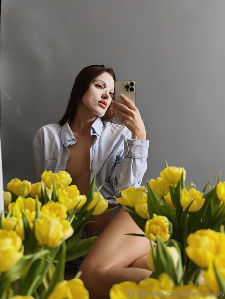 Katharsis erotic actress pic