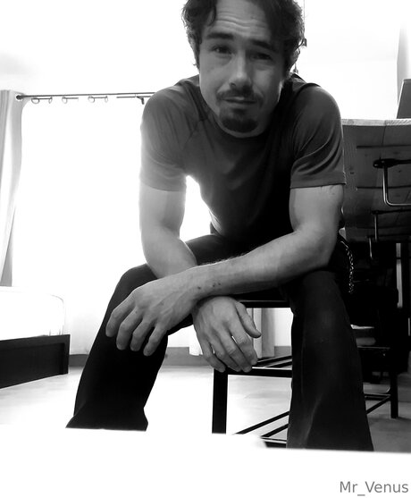 Mr Venus hot star img