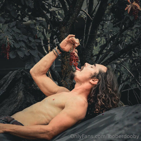 Mr Venus erotic model gallery