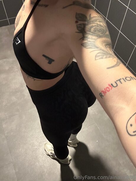 Ainaxx888 star top img