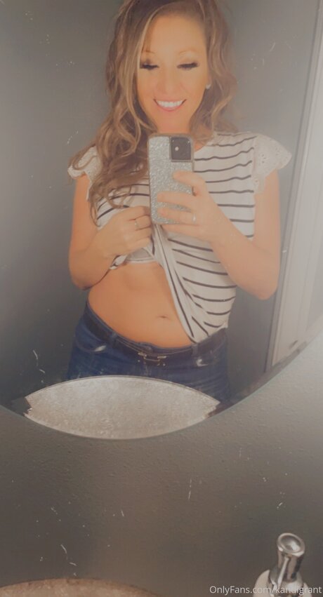 Kandigrant top star picture