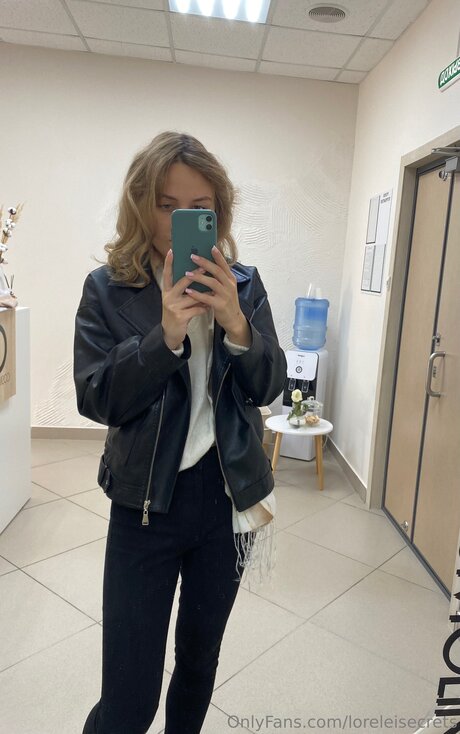 Loreleisecrets nude star picture