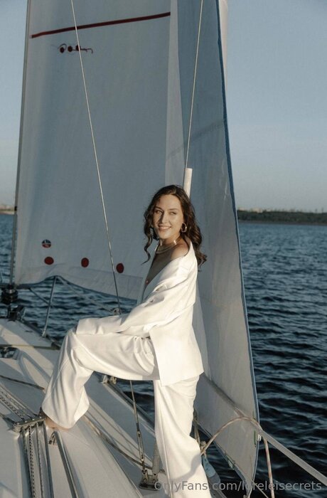 Loreleisecrets hot actress gallery