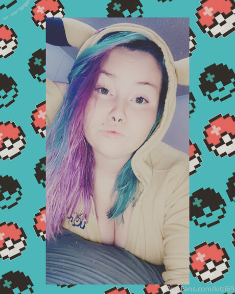 Kitti69 model top images