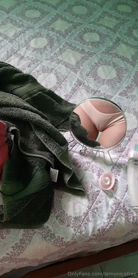 Lemonicefree nude star photos